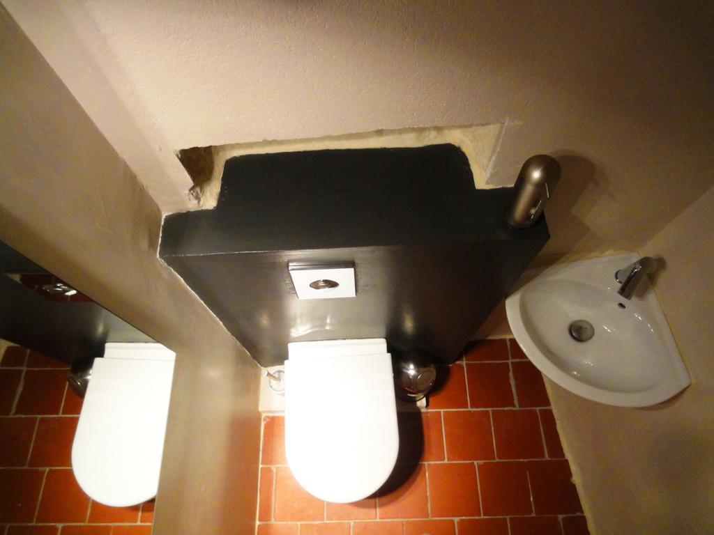 Les Toits D'Uzes Apartment ภายนอก รูปภาพ