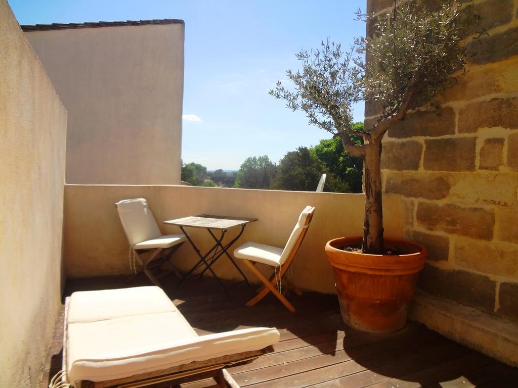 Les Toits D'Uzes Apartment ภายนอก รูปภาพ