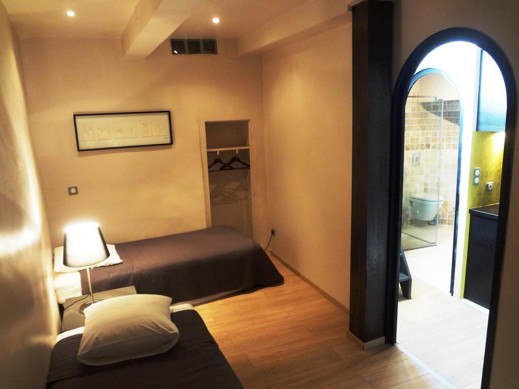 Les Toits D'Uzes Apartment ภายนอก รูปภาพ