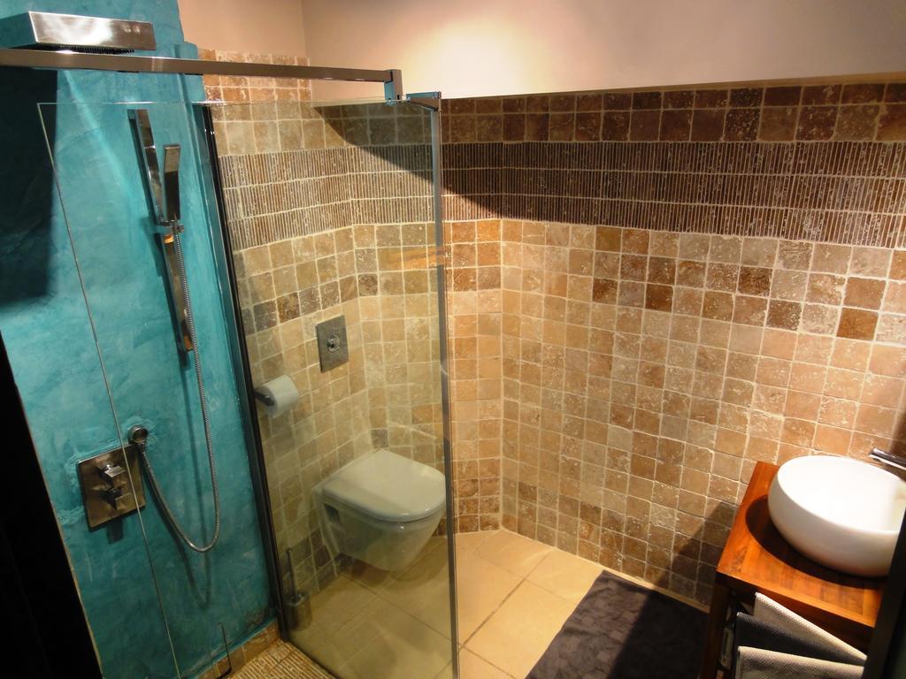 Les Toits D'Uzes Apartment ภายนอก รูปภาพ